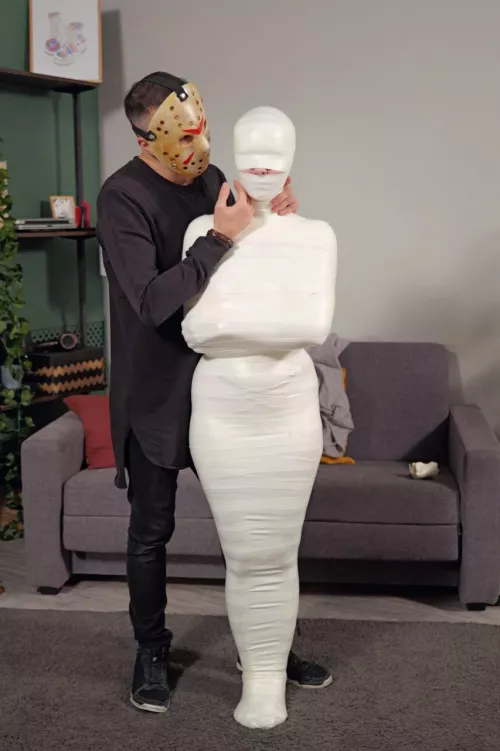 Some woman in LATAM that want to be wrapped up tightly