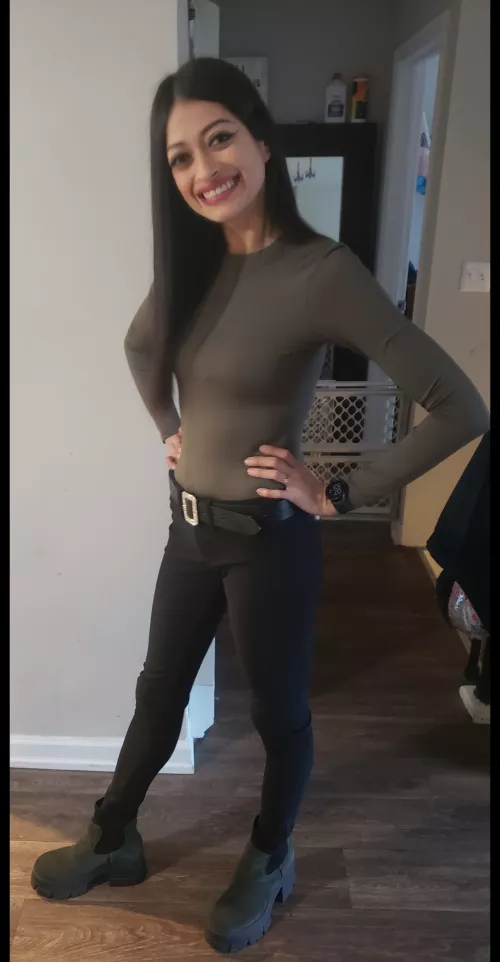 Today's fit. Love my boots.