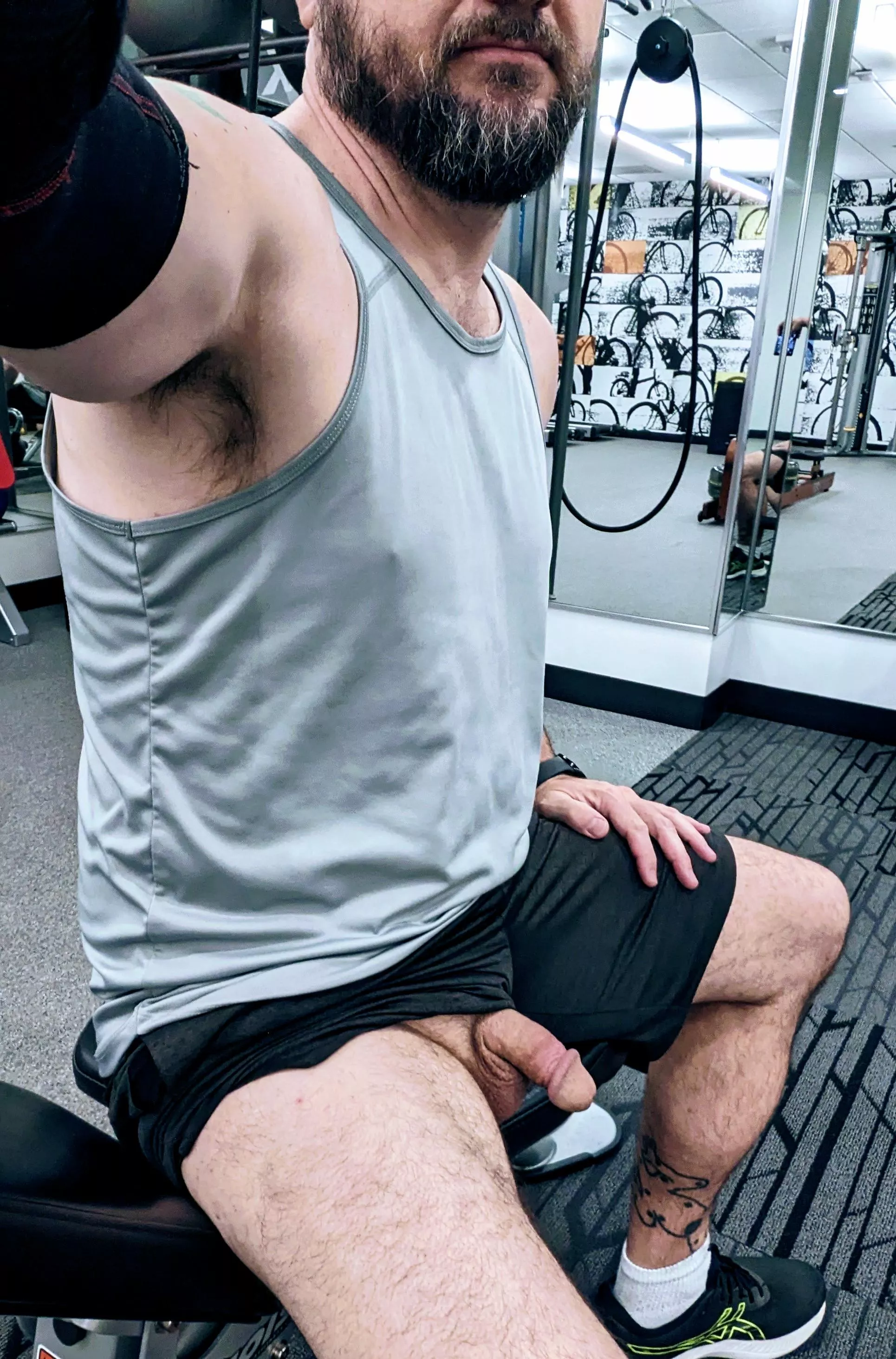 [45] Another pic from the gym yesterday
