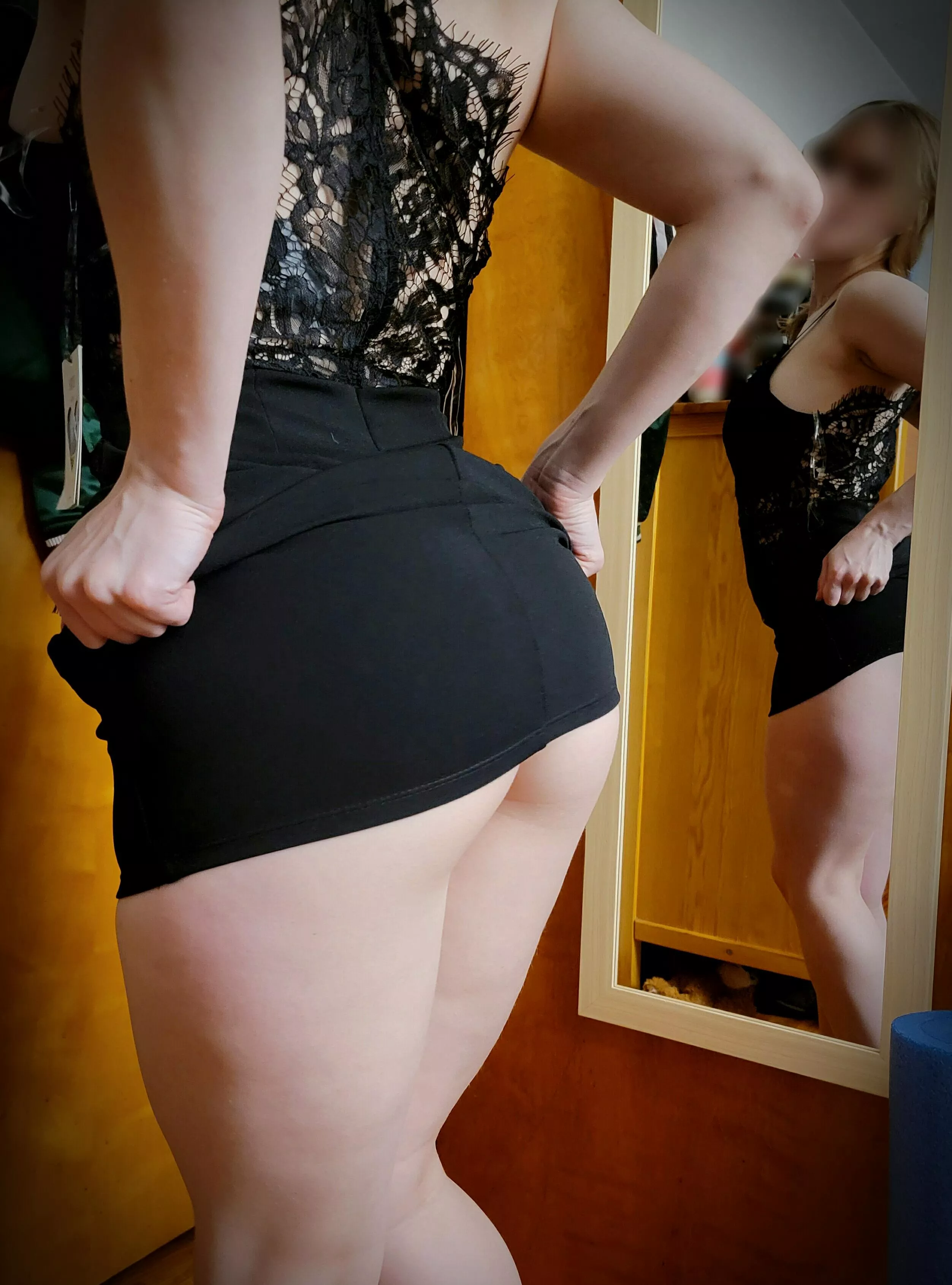 Can't hide her excitement for date night