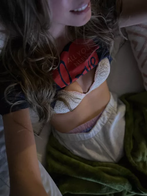 Eat me alive daddy 🥹🫠😶‍🌫️