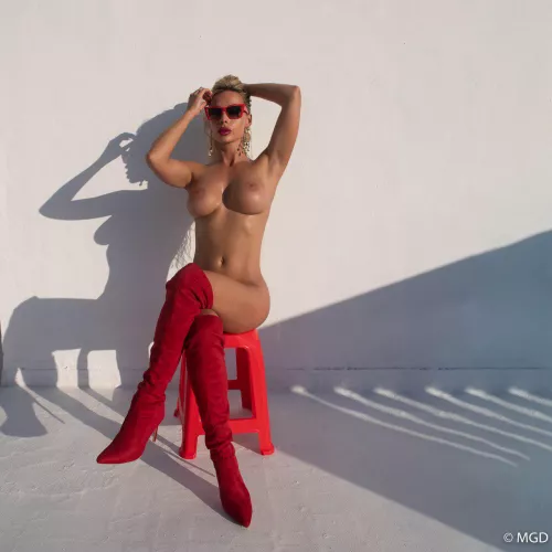 I want to make a move like Sharon Stone