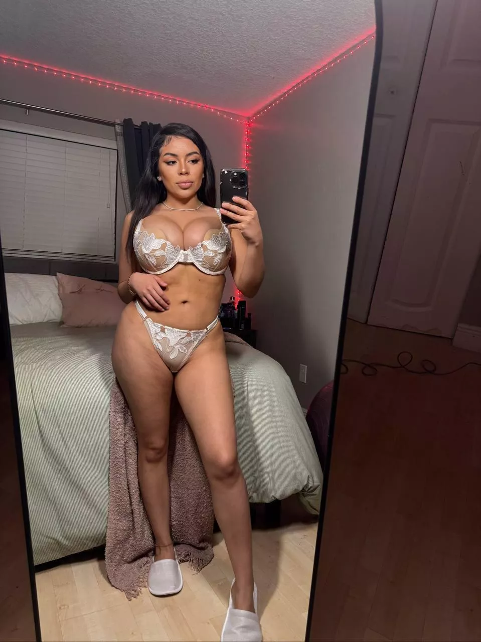 Me cooking you quesadillas dressed like this, are you wifing me or not papi...