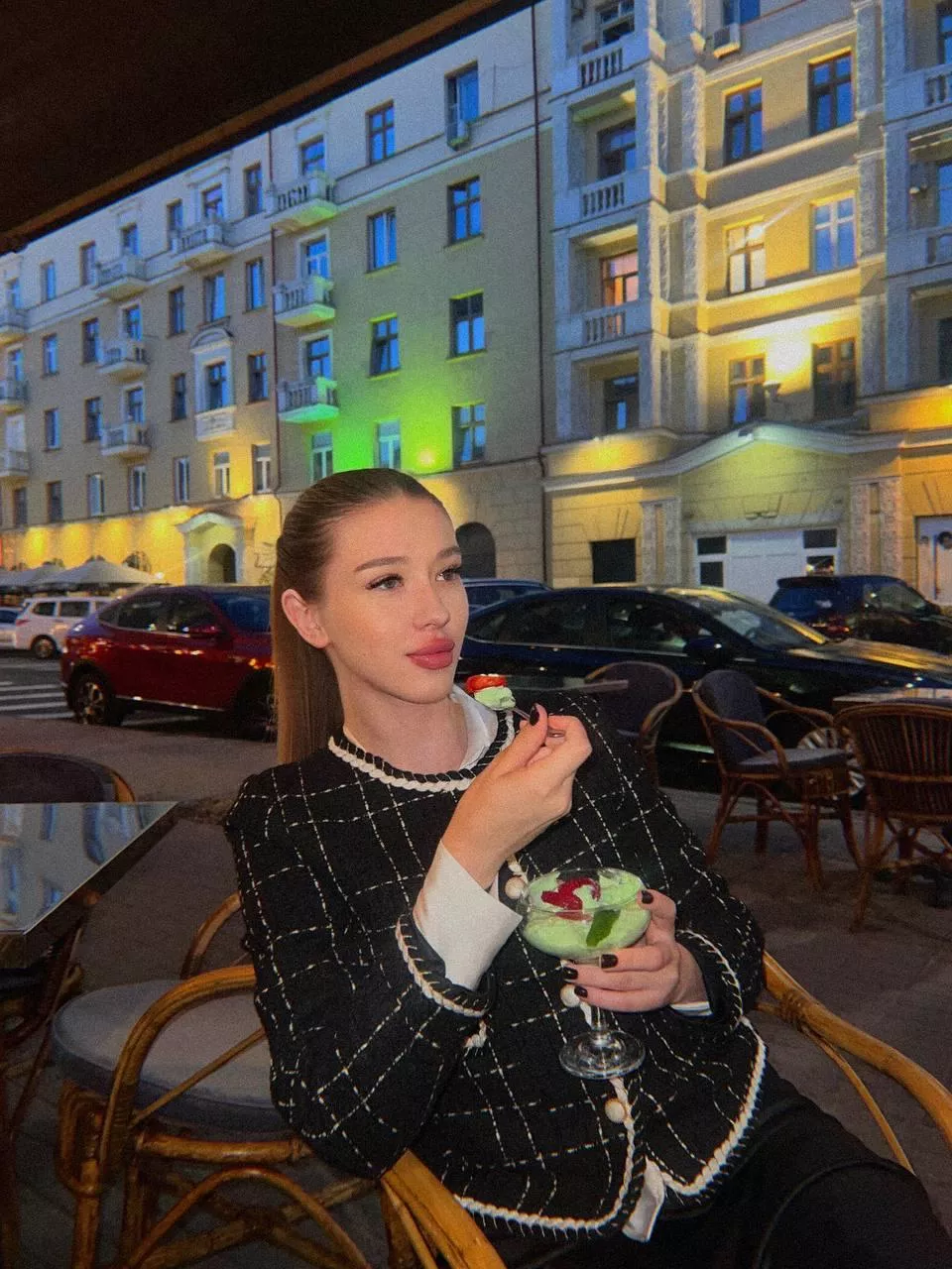 This classy girl loves dessert :P