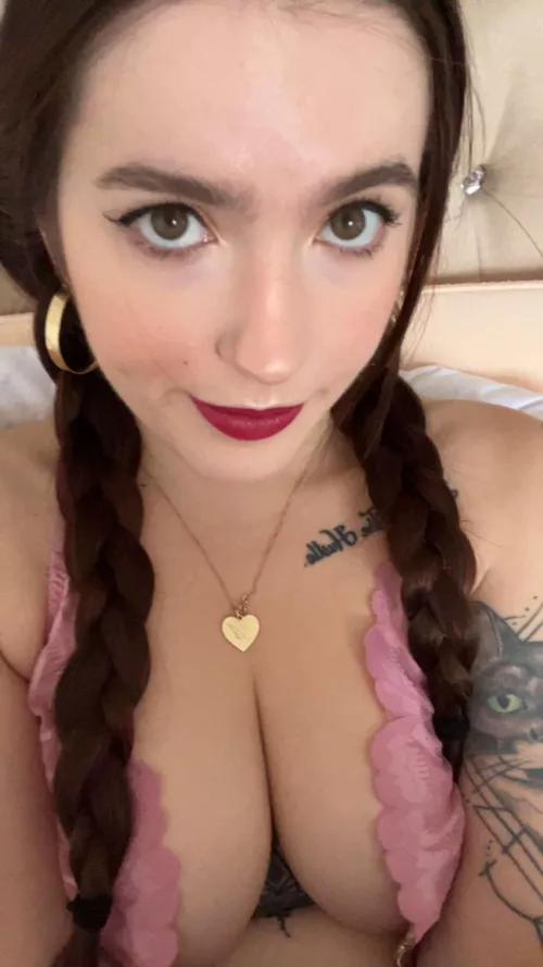 Wanna see how slutty I can be ;)