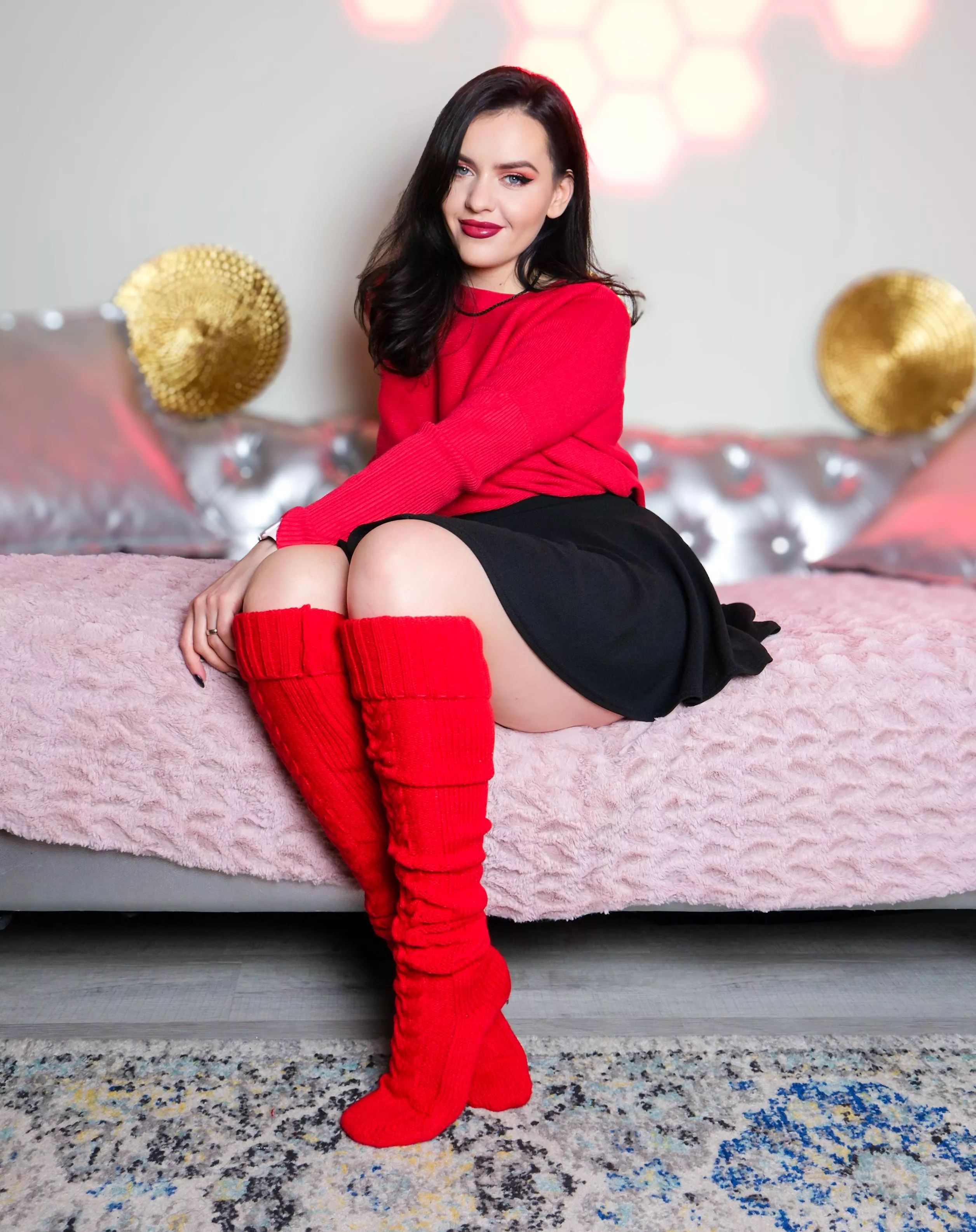 What are your thoughts on my new socks? [F]