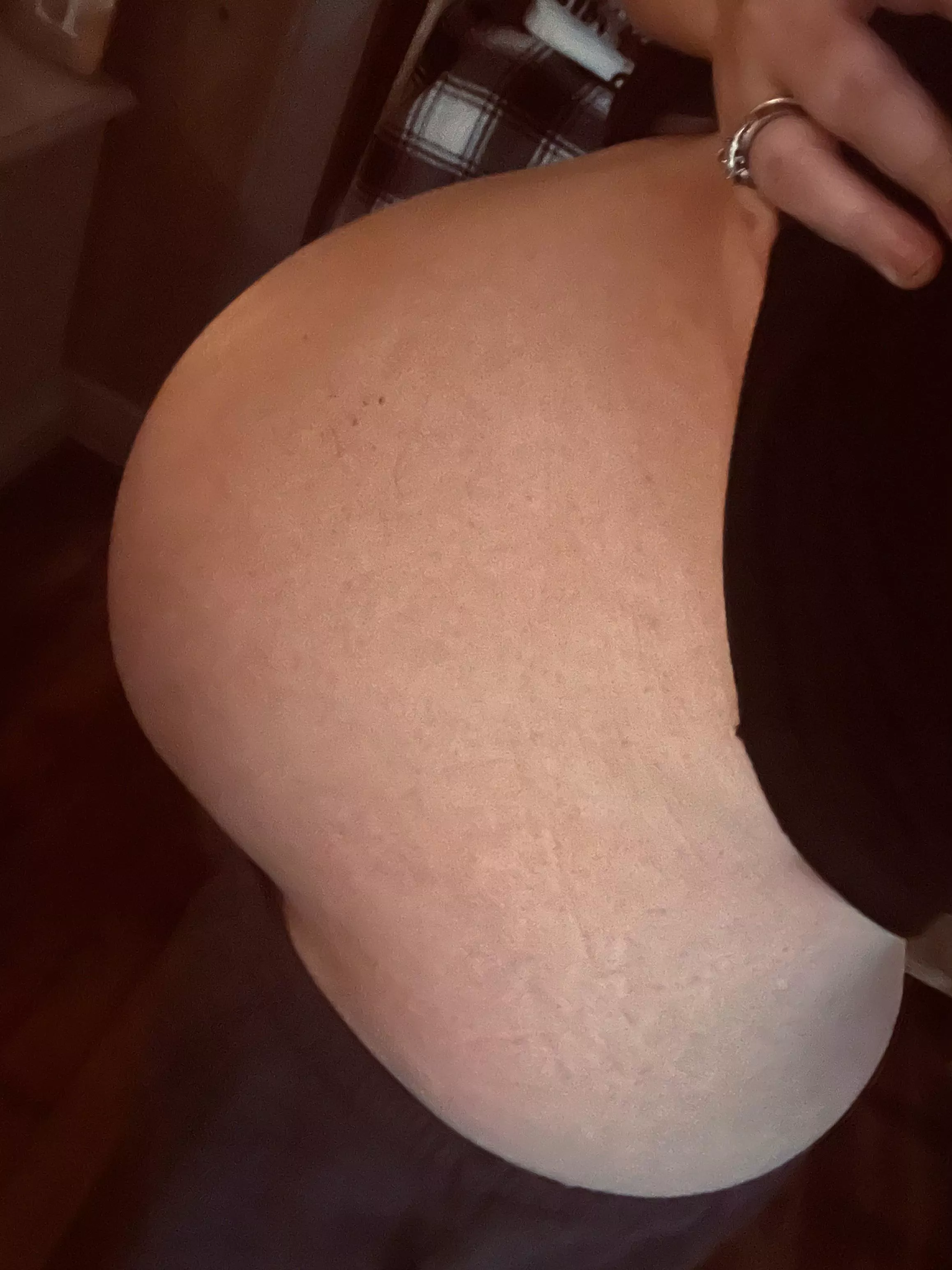 big swollen baby belly 🫶🏼