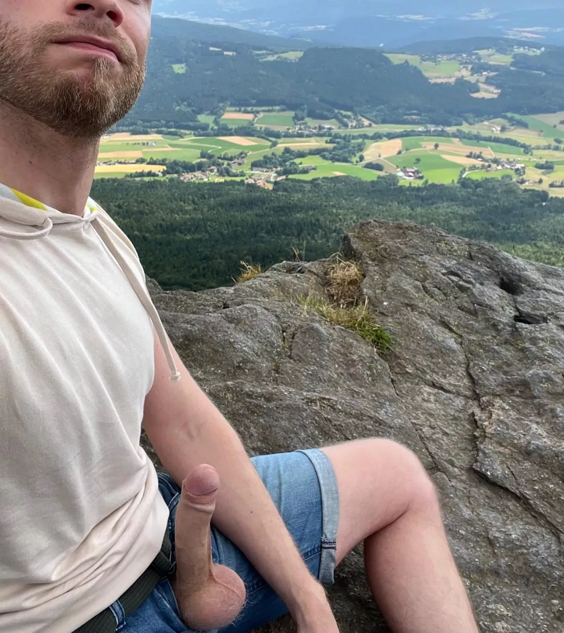 Hiking is fun an hard work. 😈 Wanna relax with me?💦👀