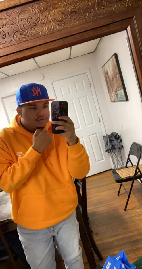 M 25 - anyone want to get to know each other? I’m from New York.