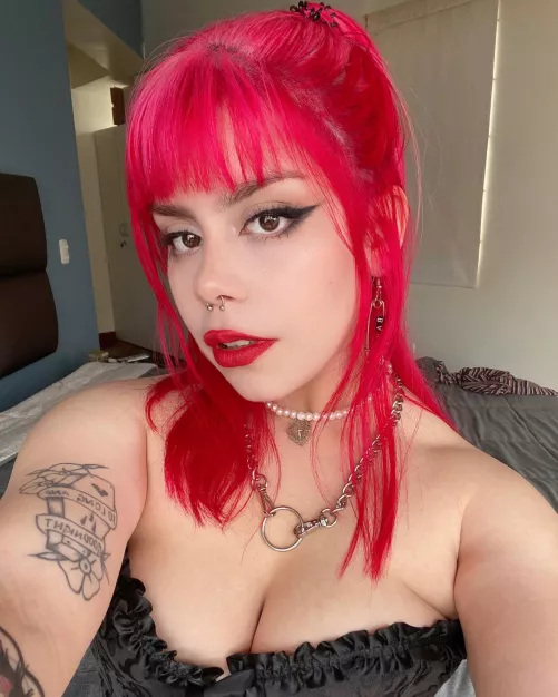 U just want someone that give me kisses and cuddles