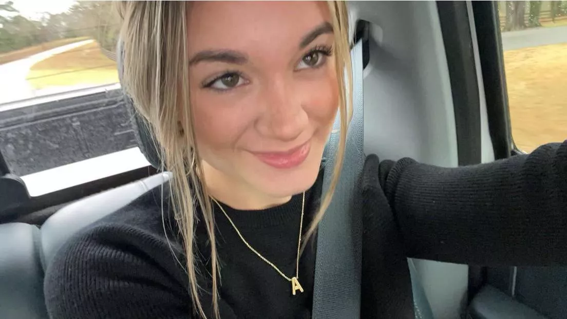 be someone's reason to smile today