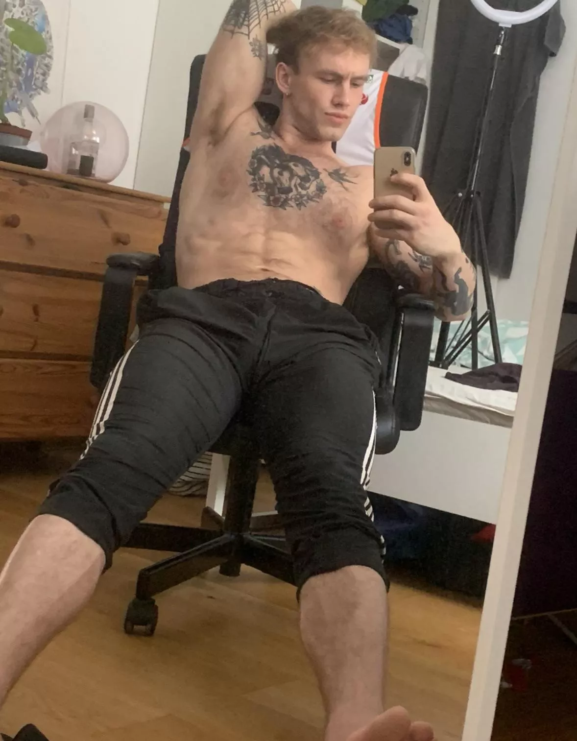 I just need u at my feet