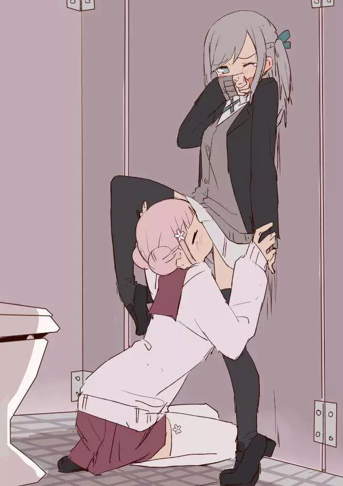 [original] getting eaten out in the bathroom🥰