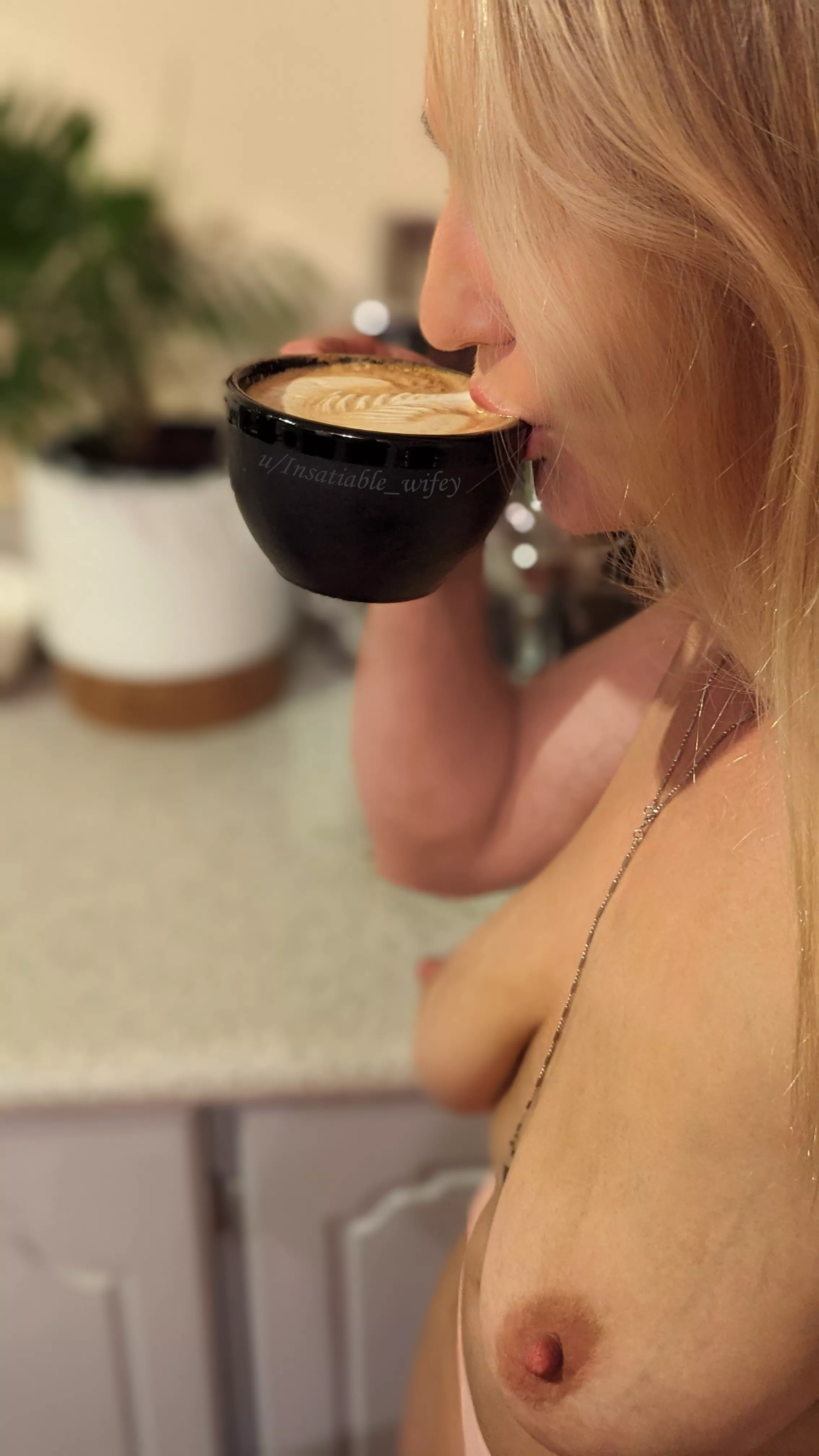 Summertime kitchen attire 💋