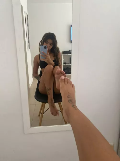 Are you into young sweety feet in a face?