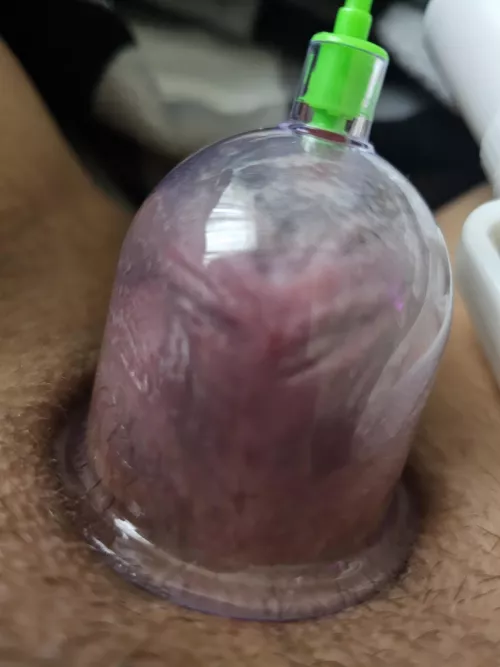 [f] You all loved my pumped pussy so much last time. Stay tuned to how long I pump for this time. 😍😍🤤