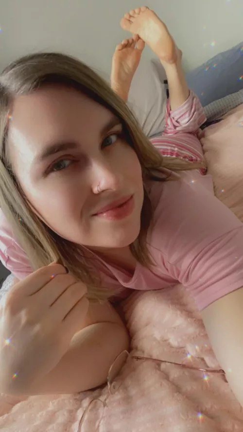 Got to sleep in today, happy Monday 💖