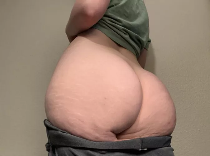 I think the cellulite makes it look even better!!