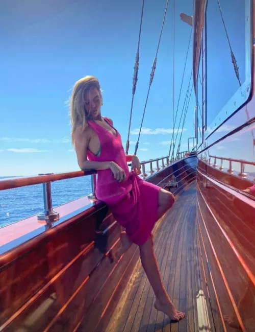 I want a summer boat trip, will you join me?