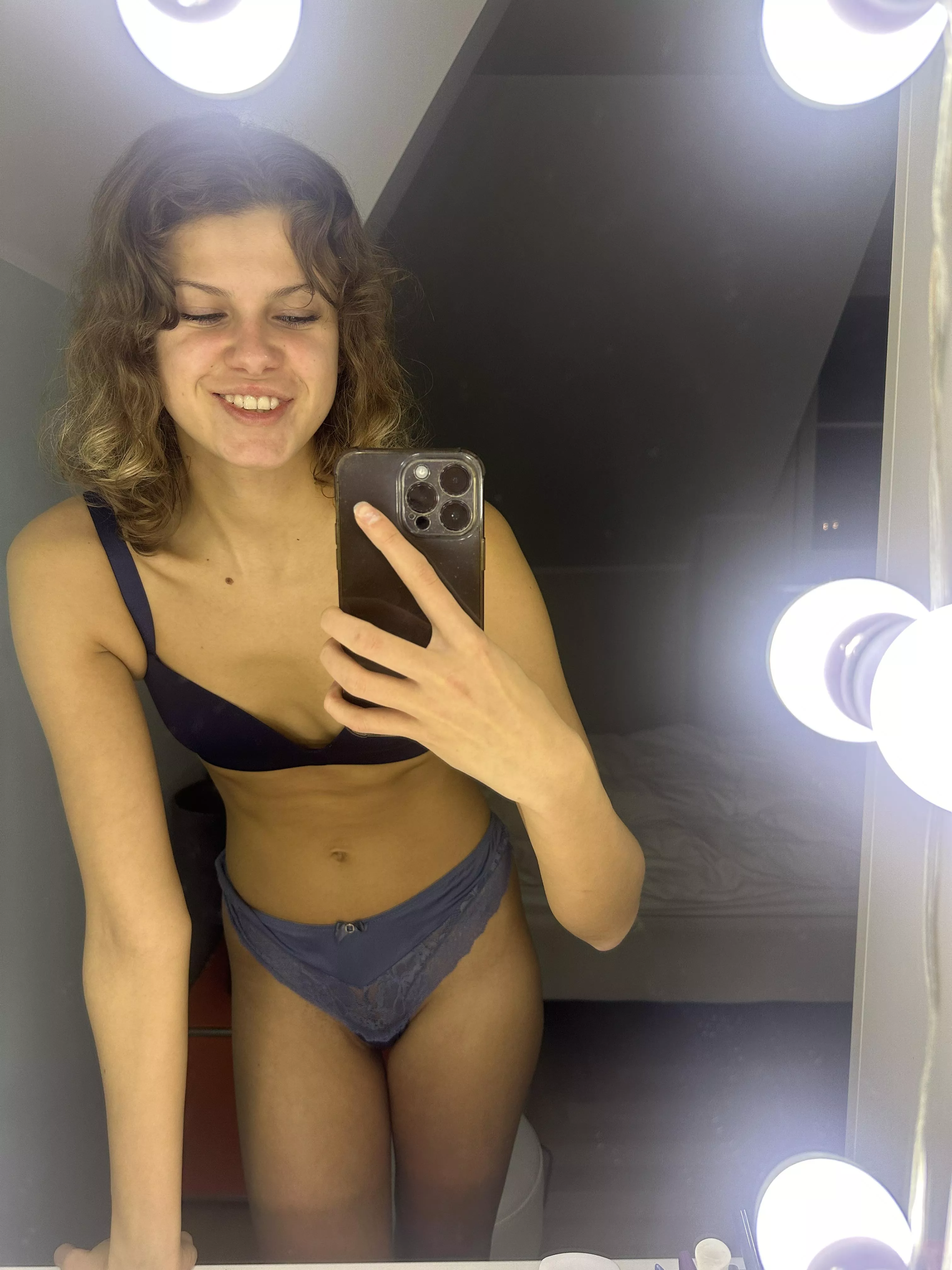 Just turned 18 and really new here, Am I your type ?