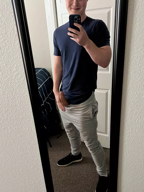 Let's fuck after class. Pms open