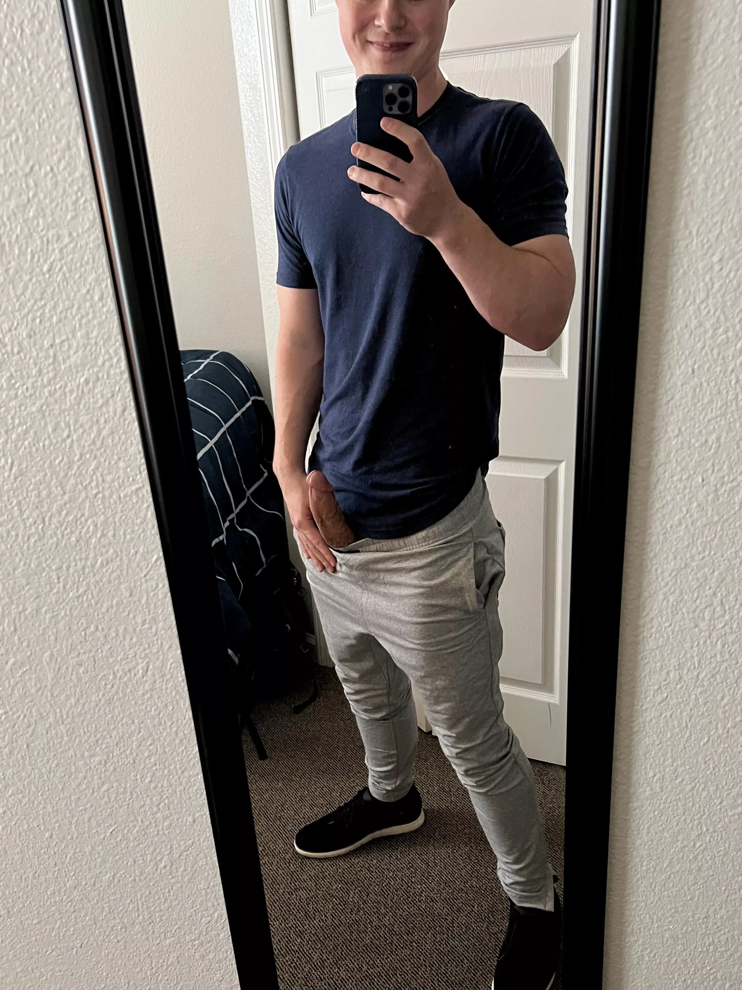 Let's fuck after class. Pms open