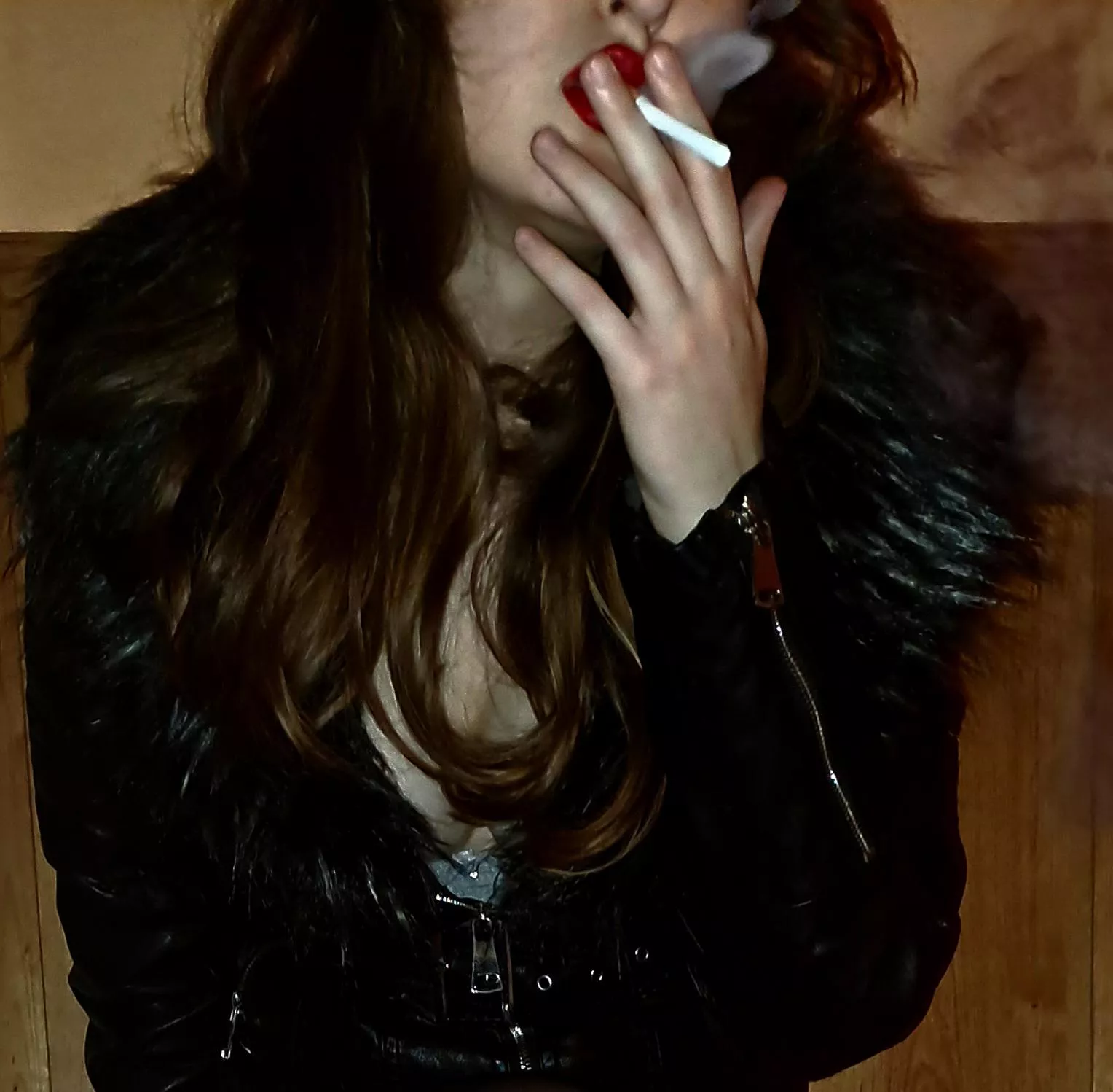 One of my old pictures, loved this jacket back then. Lots of my subs got their treatment in it 😈