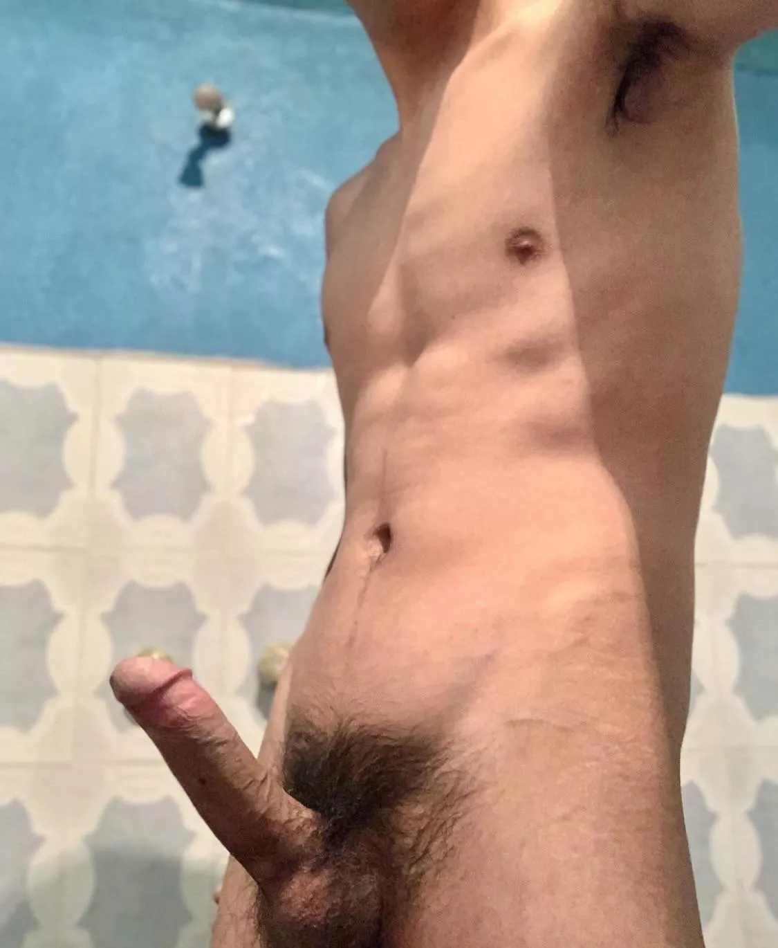 [19] years old am I sexy to you?🥵😈