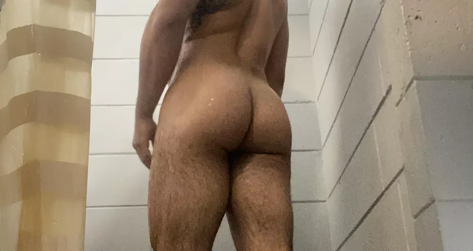 Campsite shower 🤭