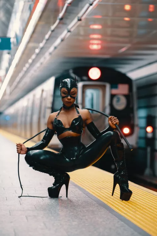 Catwoman [Tess Artiste]