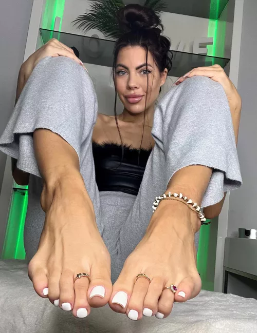 I just got my toes done for Valentine's.. what do you think? OC