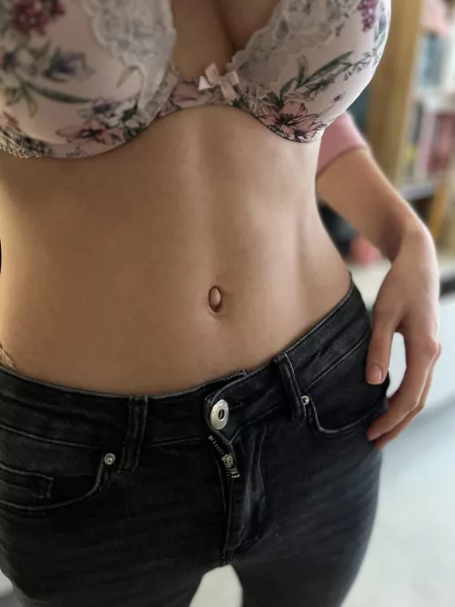 This is my outfit on our first date