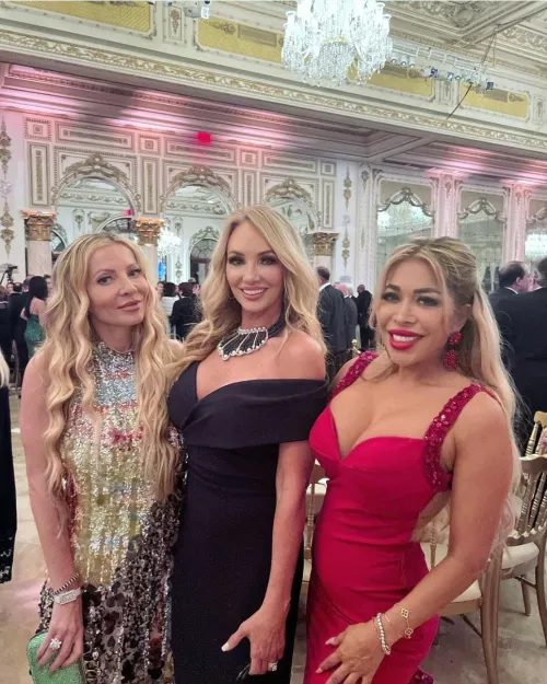 Three hot moms💯🔥