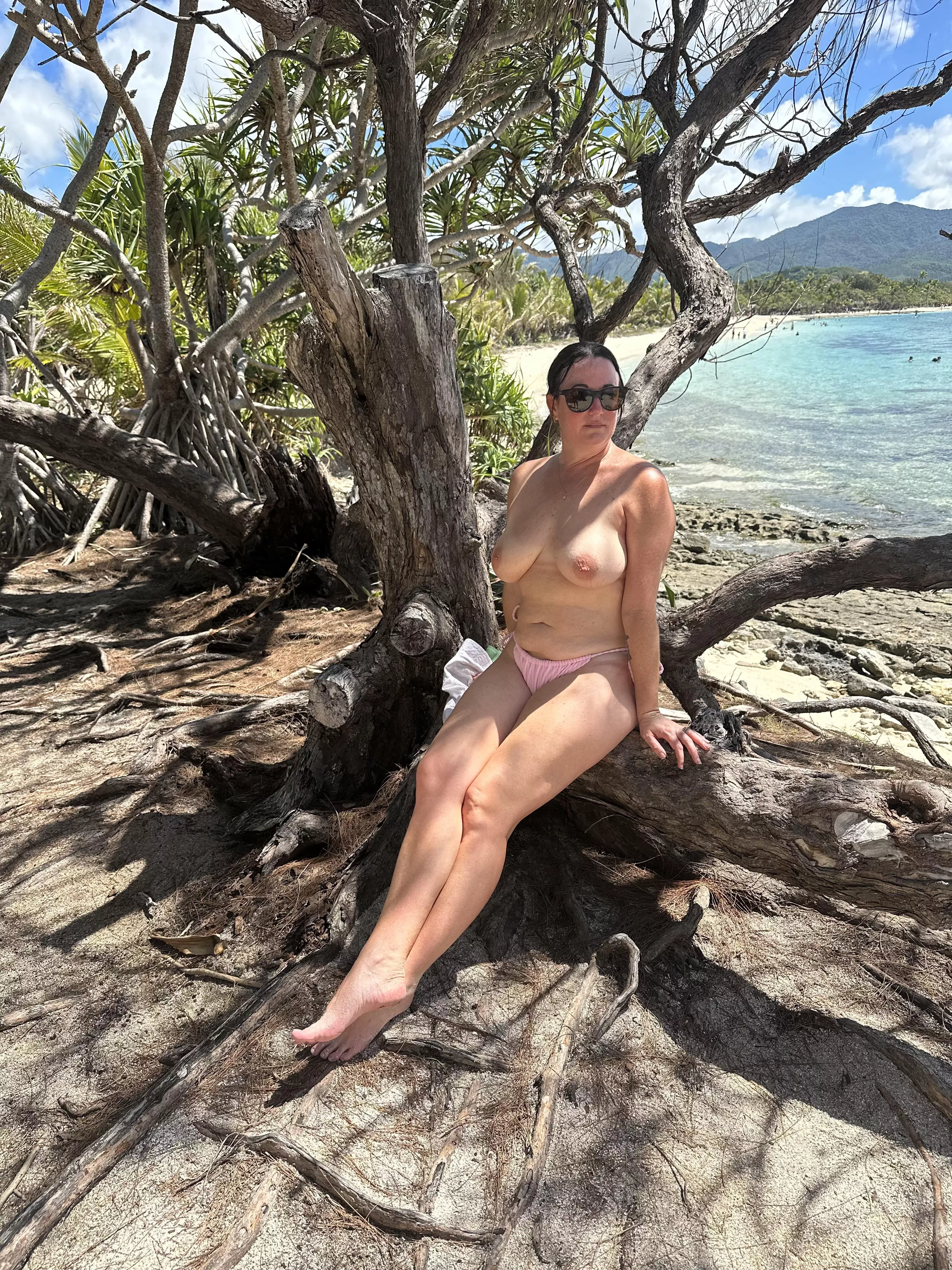 Would you stop to play with me