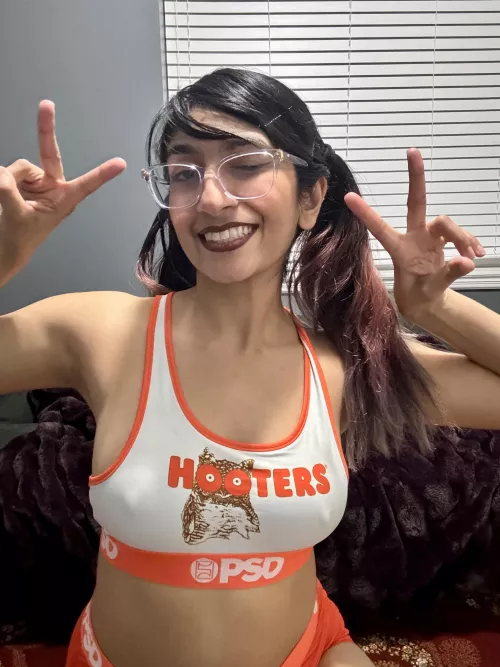 Are you getting the wings or the breast? [f]