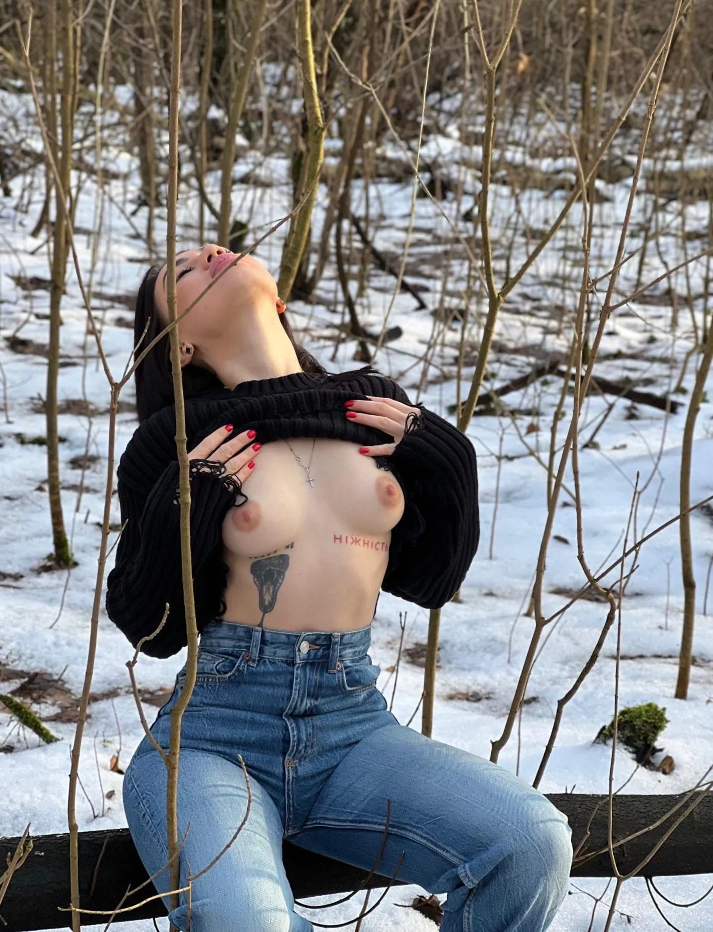 I decided to please you with a selfie from my walk