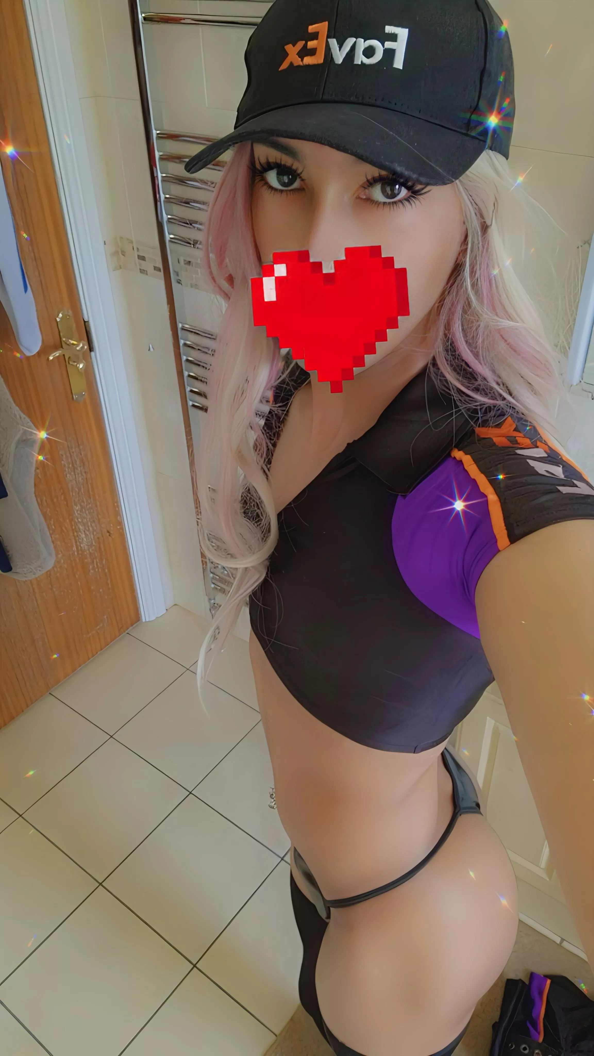 I'm delivering Valentine's gifts, what gift do you guys what? 🍫💐🍫💐🍫