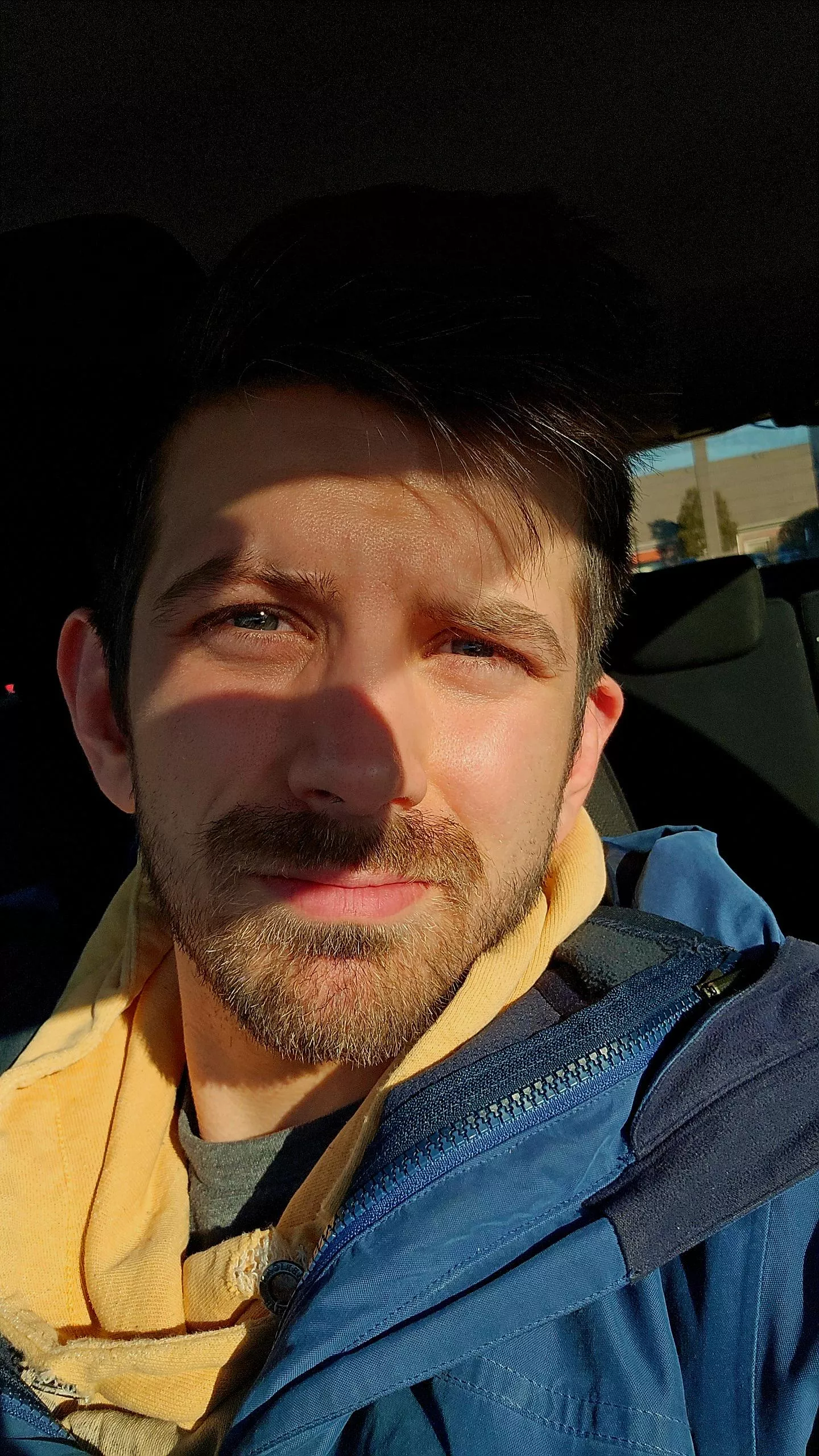 Still no valentine yet 💔 will you be mine?