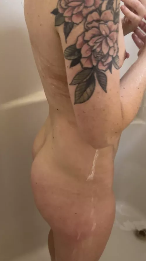 Washing my pointy nips :)