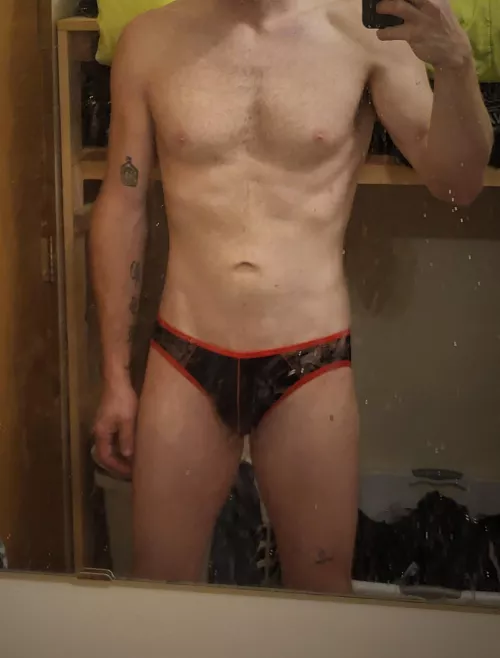 Come hang out link In bio