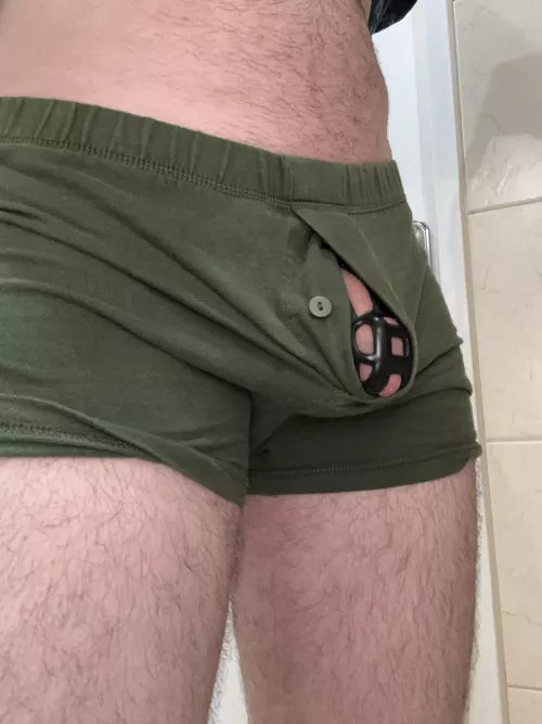 He’s peaking out 🙈