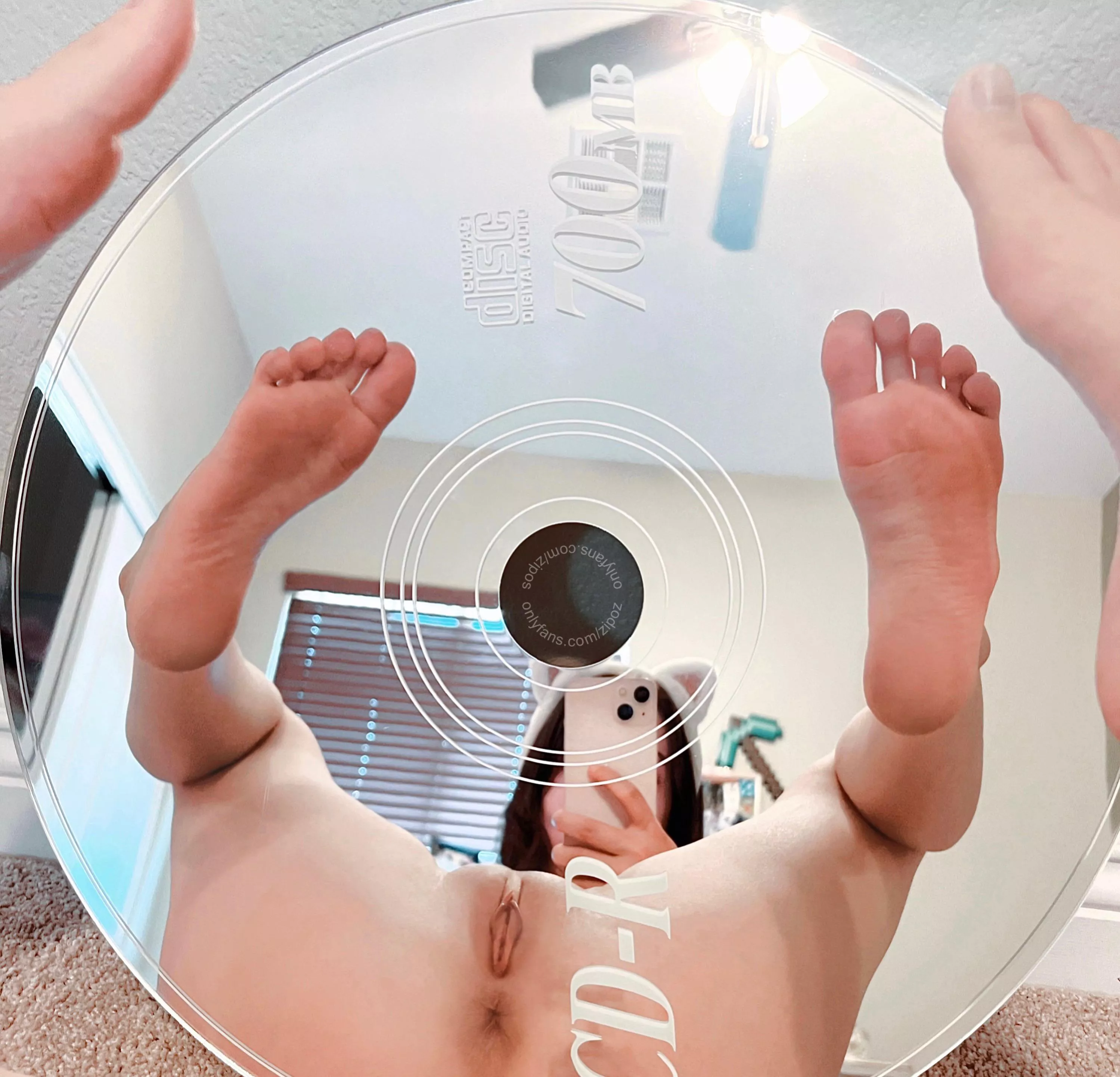 Let me be your 4’11” half Asian girlfriend who plays video games with you :,) 