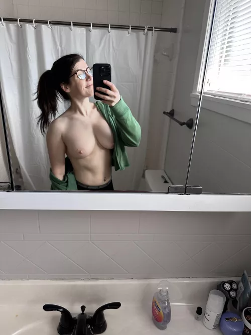 Look who forgot to take her birth control 😏