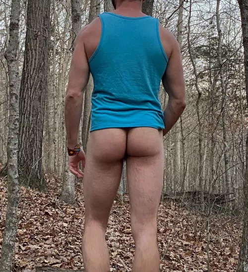 Mind if I hike without pants bro?