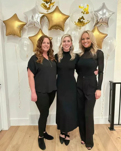 Three hot moms💯🔥