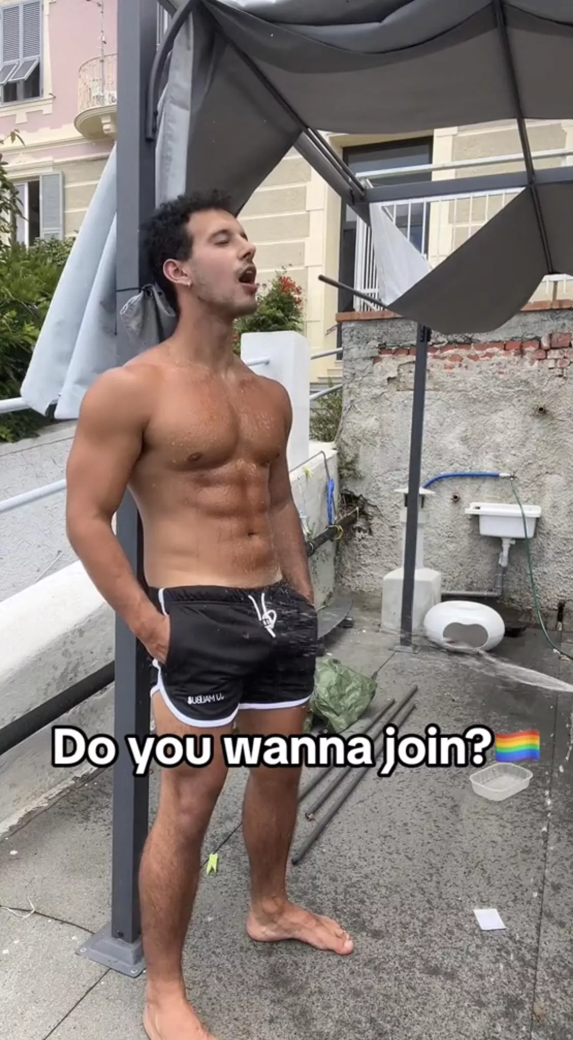 Any straight guys like what they see?