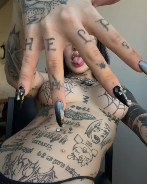 Are you into emo girls