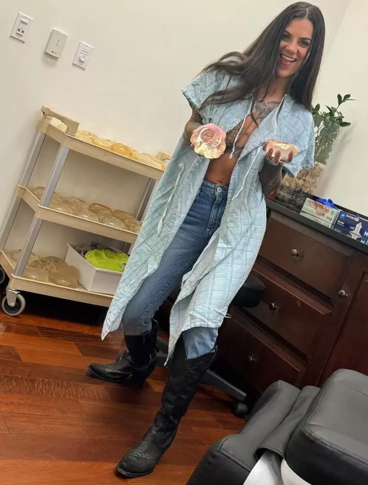 Bonnie getting new implants wonder if we’ll see them