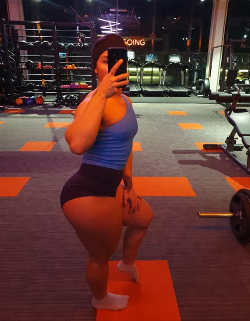 Booty pump is crazy(f)