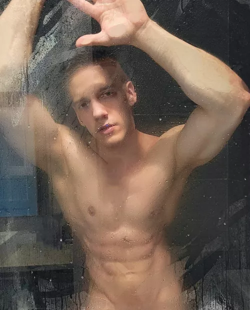 Join me 😈🚿💦